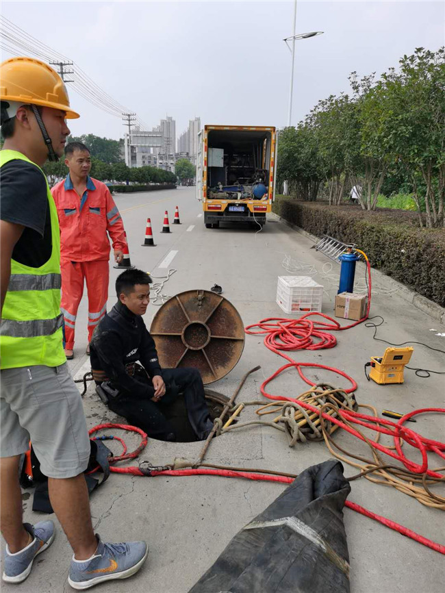 蜀山翻衬法管道修复技术主要工序