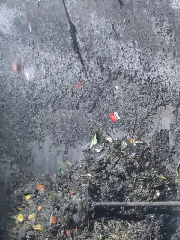 蜀山污水池清理